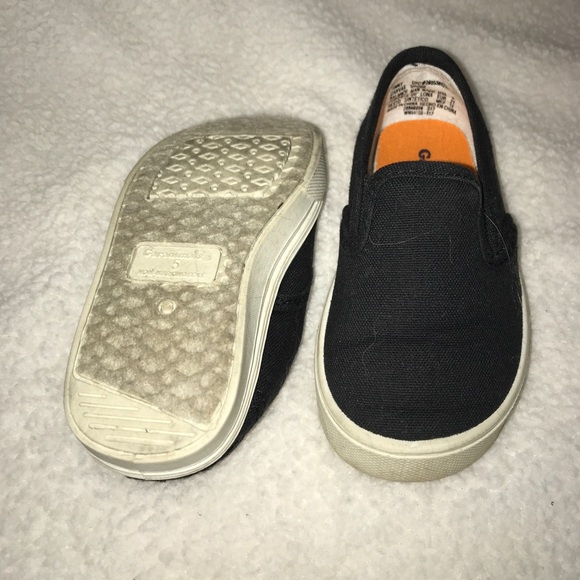 Size 5 toddler shoes - Picture 3 of 5